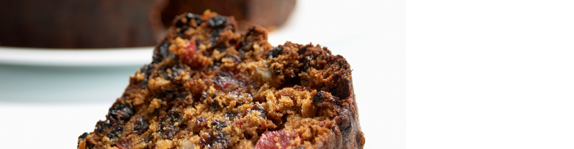 Moist, Buttery and Rich Christmas Fruitcake - YouTube